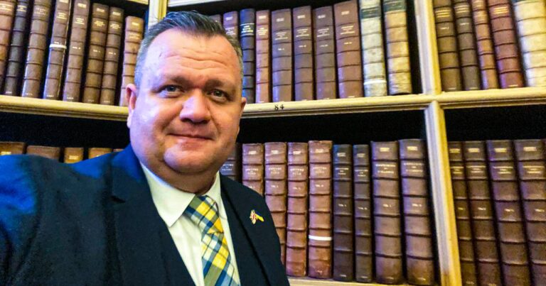 NALU Vice President Oleksandr Chernykh analyzes the Armada Network report, which questioned the approaches of "grant reformers". The focus is on criticism of closed ecosystems, manipulation of European integration rhetoric, and justification of an open, transparent model of lobbying as an alternative.